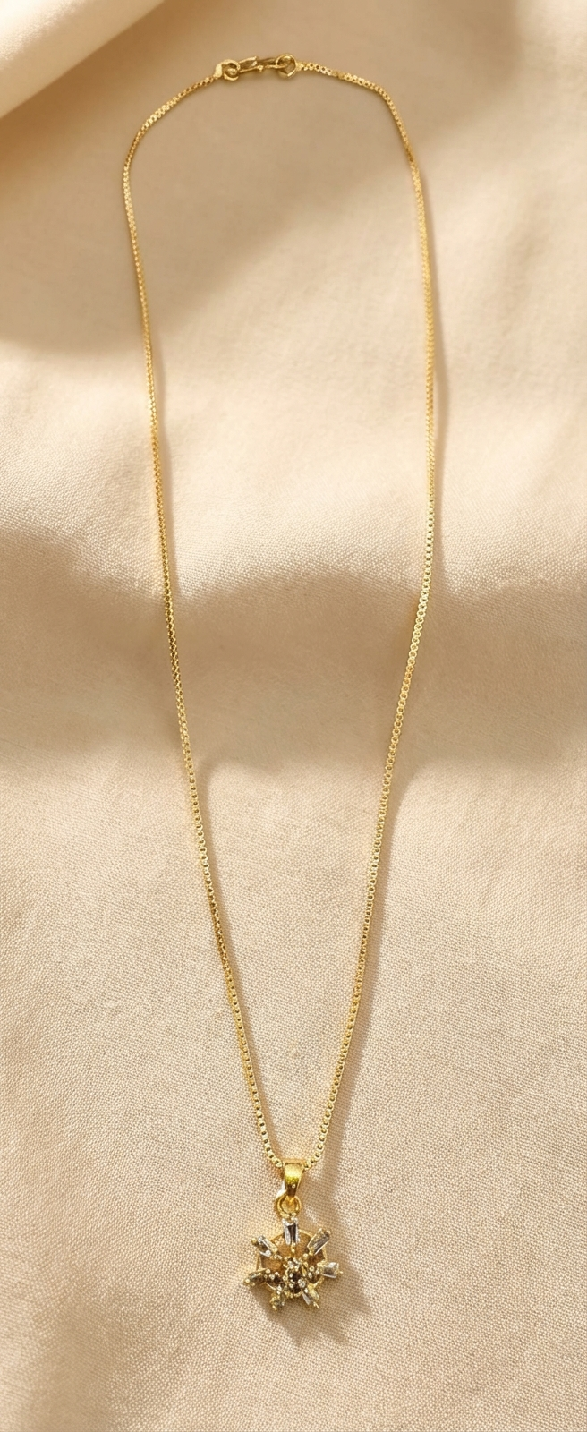 Snowflake Pendant Necklace